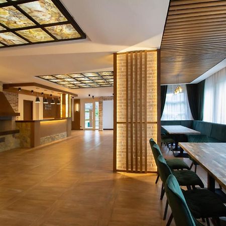 Hotel Berghaus Bucovina à Câmpulung Moldovenesc Extérieur photo