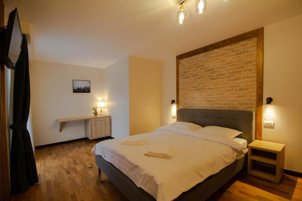 Hotel Berghaus Bucovina à Câmpulung Moldovenesc Extérieur photo